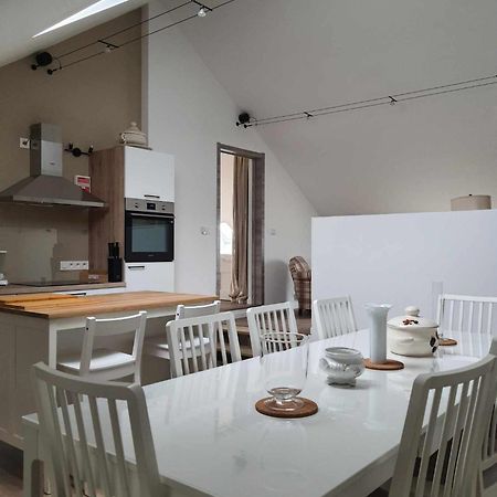 Gite Rural 3 Epis "Aux Pieds Des Ar'Den" - Chambre 1 Isolee Et Chambre 2 Dans Hall De Nuit - 34 Rue Du Chateau A 5564 Wanlin - 4 Adultes Et 2 Enfants Houyet Buitenkant foto